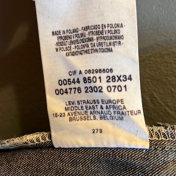 Vintage Levi’s flare bottom and low waist - size S women - Picture 8 of 8